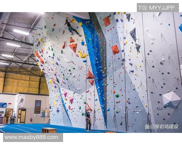 北京攀岩队实力之争引发热议攀岩运动未来发展方向探讨